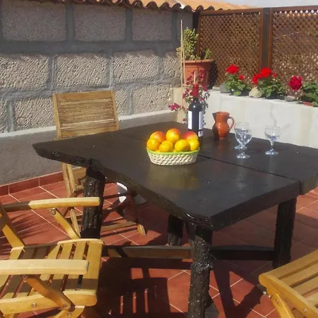 Сasa de vacaciones Holiday In With A Terrace